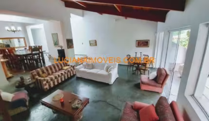ÓTIMA CASA ASSOBRADADA NO ALTO DA LAPA COM 3 SUITES
