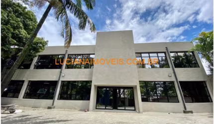 PREDIO COMERCIAL DE 4.571 M² NA LAPA DE BAIXO