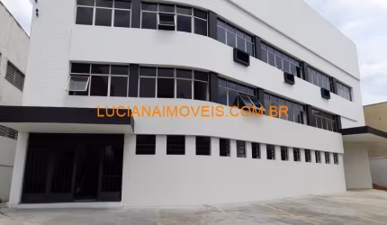 PREDIO COMERCIAL DE 1830 M² EM 3 PAVIMENTOS