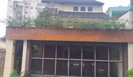 SOBRADO DE 237 NA VILA IPOJUCA COM 3 DORM.