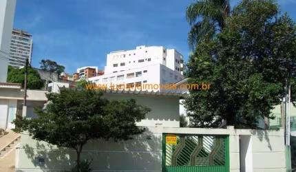 CASA ASSOBRADADA DE 350 M² NO ALTO DA LAPA