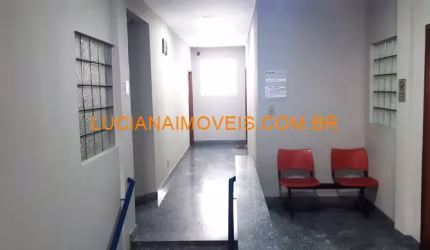 CONJUNTO COMERCIAL DE 65 M² NA VILA ROMANA