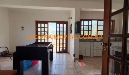 SOBRADO COM 4 PISOS DE 448 M² EM UBATUBA