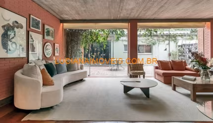SOBRADO DE 380 M² NO ALTO DE PINHEIROS