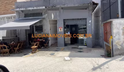 CASA COMERCIAL NA VILA LEOPOLDINA