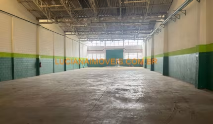 GALPÃO DE 1016 M² NA LAPA DE BAIXO