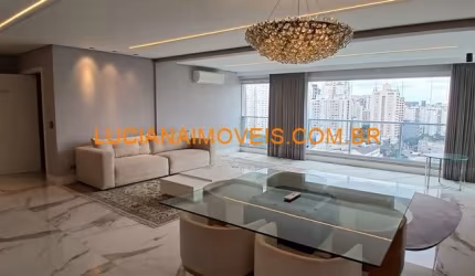 APARTAMENTO DE 221 M² NA VILA ROMANA