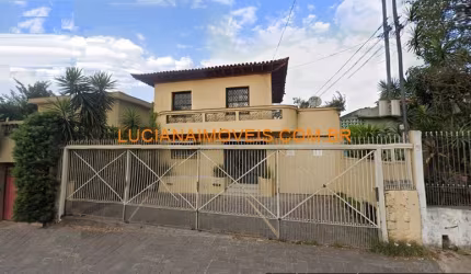 SOBRADO COMERCIAL DE 195 M² NO ALTO DA LAPA