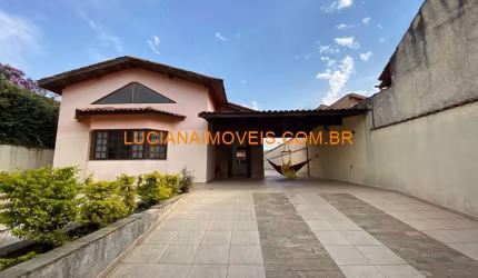 CASA DE 220 M² NO JARDIM 3 MONTANHAS - OSASCO