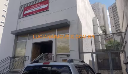 Ponto comercial/Loja/Box para aluguel tem 583 metros quadrados com 8 quartos