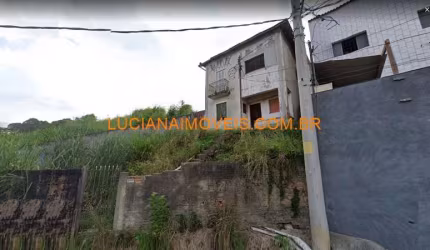 TERRENO COM CASA VELHA PARA REFORMA