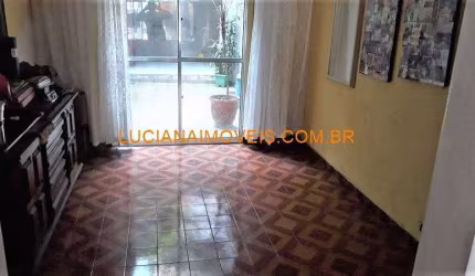 Sobrado para venda possui 230 metros quadrados com 3 quartos em Vila Romana - São Paulo - SP