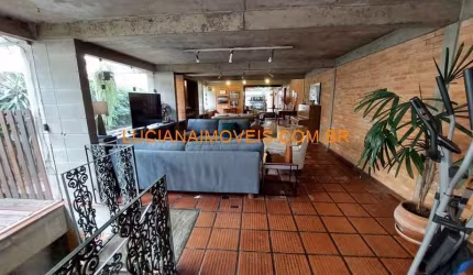 Casa para venda tem 300 metros quadrados com 4 quartos em Alto da Lapa - São Paulo - SP