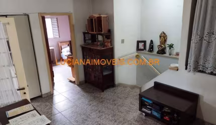 Sobrado para venda possui 170 metros quadrados com 6 quartos em Lapa de Baixo - São Paulo - SP