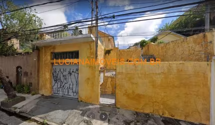 Casa para venda possui 246 metros quadrados com 4 quartos em Vila Ipojuca - São Paulo - SP