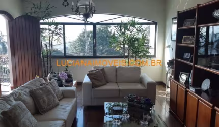 Sobrado para venda possui 1000 metros quadrados com 3 quartos em Vila Romana - São Paulo - SP