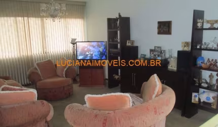 Sobrado para venda possui 418 metros quadrados com 3 quartos em Vila Romana - São Paulo - SP