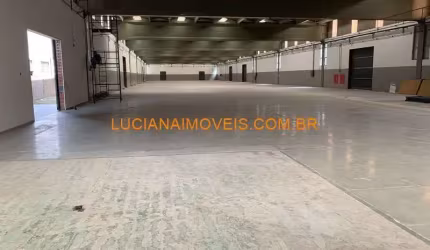 Galpão/Depósito/Armazém para aluguel com 4000 metros quadrados em Santa Fé - Osasco - SP