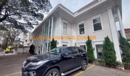 EXCELENTE PREDIO COMERCIAL DE 470 M² COM SALÃO DE BELEZA MONTADO