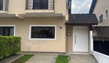Sobrado à venda no bairro Portal dos Gramados - Guarulhos/SP