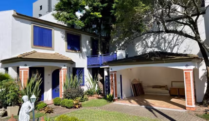 Casa em condomínio fechado com 3 quartos para alugar na Travessa Nossa Senhora de Lourdes, 347, Tristeza, Porto Alegre, 200 m2 por R$ 5.900