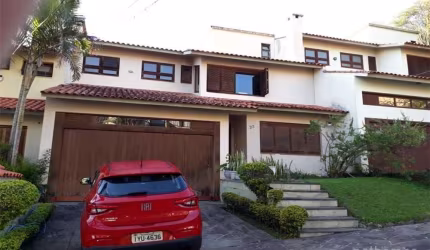 Casa em condomínio fechado com 4 quartos à venda na Praça São Caetano, 90, Teresópolis, Porto Alegre, 195 m2 por R$ 1.200.000