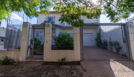 Casa com 4 quartos à venda na Rua das Bromélias, 184, Moinhos De Vento, Canoas, 294 m2 por R$ 1.290.000