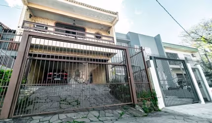 Casa com 3 quartos à venda na Rua Doutor Eduardo Chartier, 275, Passo da Areia, Porto Alegre, 299 m2 por R$ 819.000