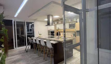 Excelente cobertura 220m² área privativa