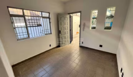 Casa com 3 dormitórios para alugar, 116 m² por R$ 3.539,08/mês - Vila Alzira - Santo André/SP