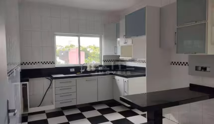Sobrado com 3 dormitórios para alugar, 250 m² por R$ 5.653,85/mês - Vila Assunção - Santo André/SP