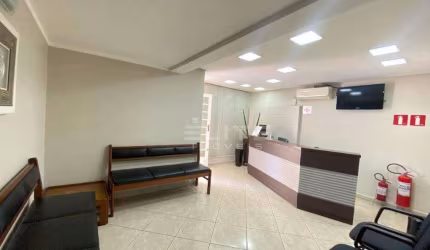 Sobrado com 3 dormitórios para alugar, 151 m² por R$ 9.074,32/mês - Jardim - Santo André/SP