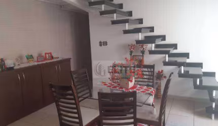 Sobrado com 3 dormitórios à venda, 230 m² por R$ 650.000,00 - Jardim Progresso - Santo André/SP