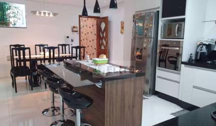Sobrado à venda, 240 m² por R$ 1.170.000,00 - Vila Metalúrgica - Santo André/SP