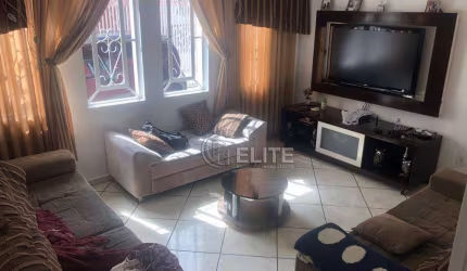 Sobrado com 3 dormitórios à venda, 178 m² por R$ 699.999,99 - Santa Maria - Santo André/SP