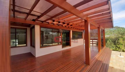 Casa com 3 dormitórios à venda, 405 m² por R$ 1.890.000,00 - Jardim São Francisco - Jaguariúna/SP
