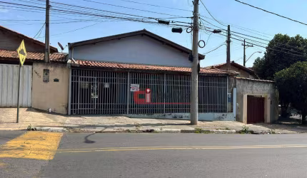 Casa com 2 dormitórios à venda, 262 m² por R$ 680.000,00 - Jardim Laranjeiras - Jaguariúna/SP