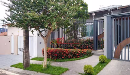 Casa com 3 dormitórios à venda, 300 m² por R$ 890.000,00 - Parque Dos Ipês - Jaguariúna/SP