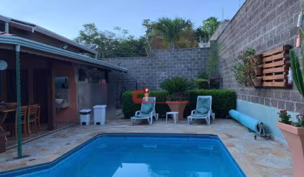 Casa com 3 dormitórios à venda, 247 m² por R$ 1.400.000,00 - Estância das Flores - Jaguariúna/SP