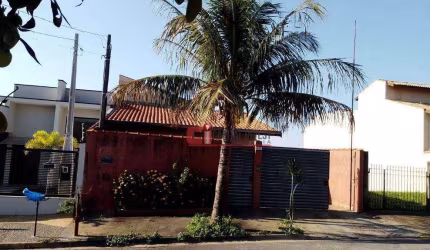 Casa com 3 dormitórios à venda, 197 m² por R$ 650.000 - Nova Jaguariúna - Jaguariúna/SP