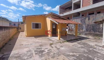 Casa com 2 dormitórios, 82 m² - venda por R$ 550.000 ou aluguel por R$ 2.700/mês - Centro - Jaguariúna/SP