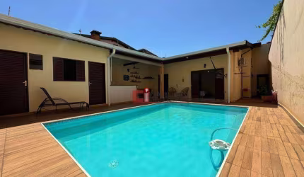 Casa com 3 dormitórios à venda, 270 m² por R$ 850.000,00 - Jardim Mauá II - Jaguariúna/SP