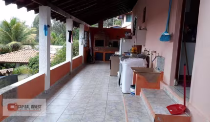 Chácara com 3 dormitórios à venda, 1.260 m² por R$ 500.000