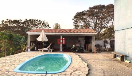 Casa com 3 dormitórios à venda, 300 m² por R$ 699.000 - Colina do Castelo - Jaguariúna/SP