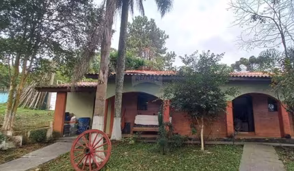 Chácara - área à venda com 04 dormitórios sendo 01 suíte em Suzano/SP.