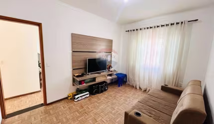 Sobrado à venda, com 150m² de terreno, sendo 136m² de área construída,  no bairro Jardim Camila, em Mogi Das Cruzes.