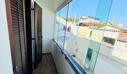 Sobrado à venda, com 150m² de terreno, sendo 136m² de área construída,  no bairro Jardim Camila, em Mogi Das Cruzes.