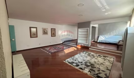 Casa locação Av Braz de Pina, 660m2 terreno com estacionamento