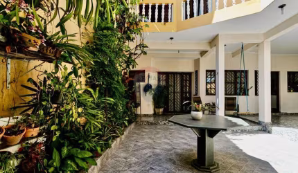 Casa para venda no bairro Vila Lavínia em Mogi das Cruzes