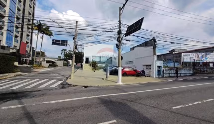Salão Comercial para Locação – Localização Estratégica em Mogi das Cruzes